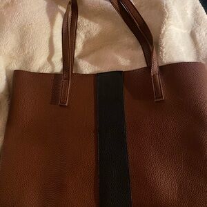 Vince Camuto Brown leather tote/handbag.